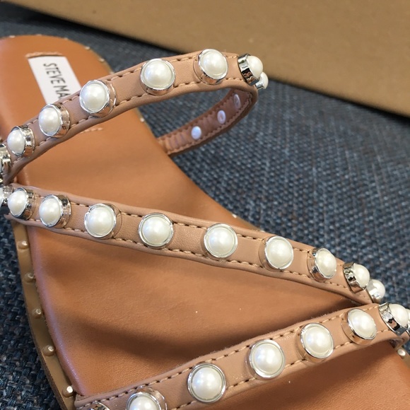 “Restock ”Steve madden Pearl flat Nude sandals C - Picture 7 of 11